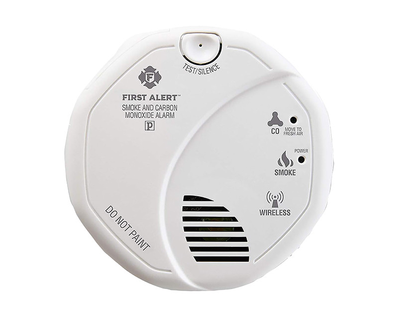 HARDWIRED SMOKE ALARM WITH REPLACEABLE BATTERY BACKUP, 9V CARBON ZINC BATTERY, IONIZATION SMOKE SENSING TECHNOLOGY